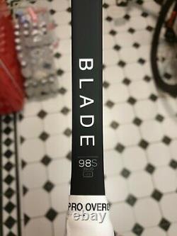 2020 Wilson Blade 98s V7.0 18x16 grip 3