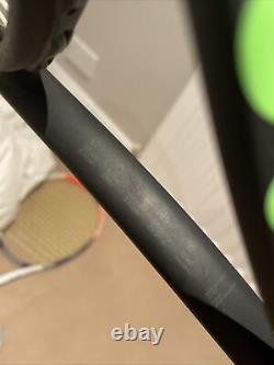 Wilson Blade 98S V6 Countervail tennis racket Grip 2