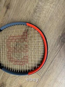 Wilson Clash 98 Tennis Racket. Grip 3