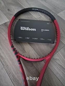 Wilson Clash Pro 98 v2 310g Grip 3 (adv 49A)